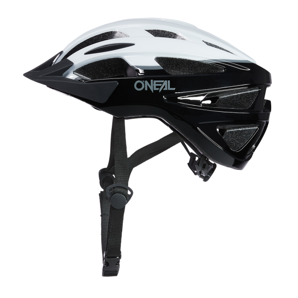 O'Neal Outcast Helmet Plain V.22 black-white