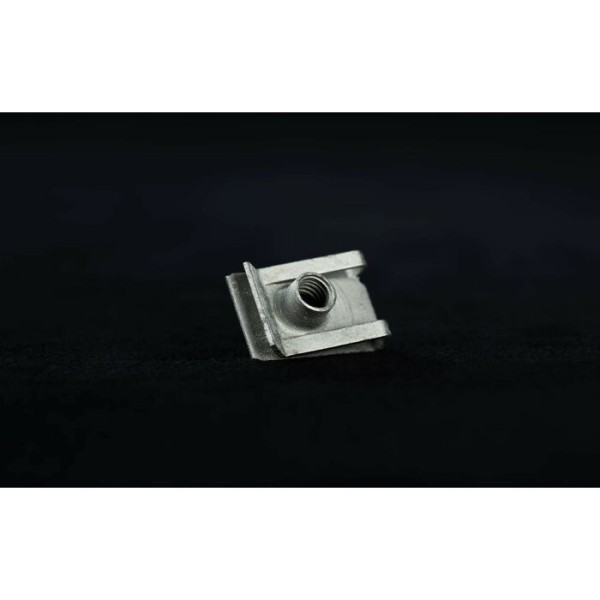 STARK Varg M6 Clipmutter für Hupe und Heckspoiler